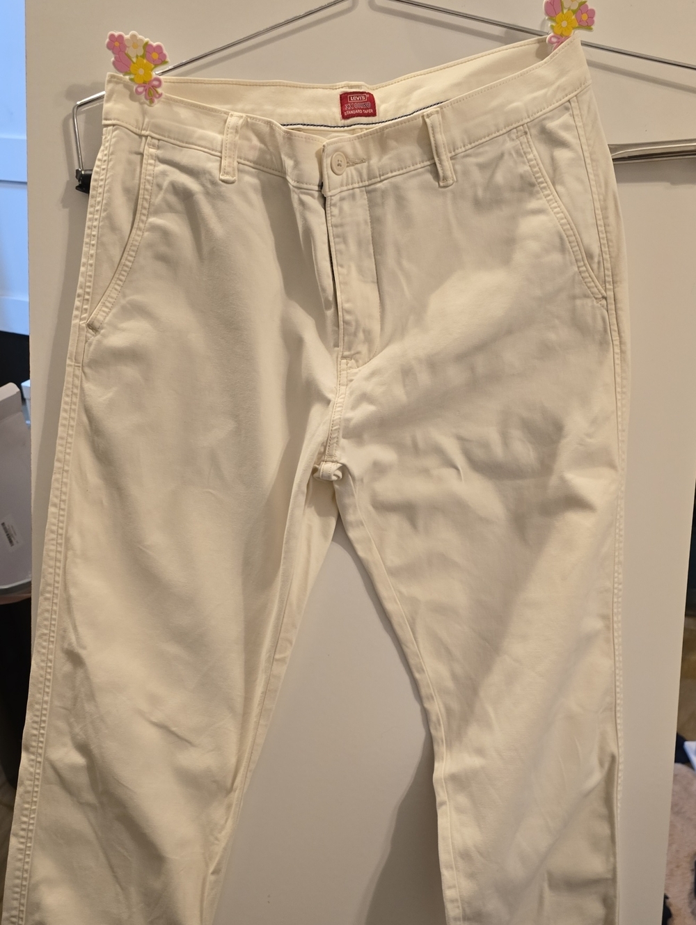 Levi's Cream Straight Chino Pants - Men's